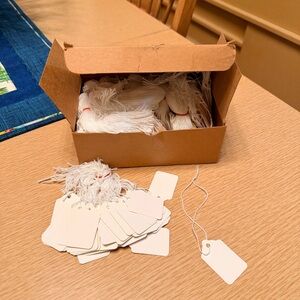 White String Tags (1000 pcs)